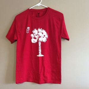 Cute Chickfila tshirt 🐔💖